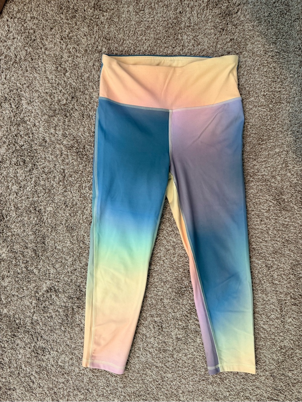Mono B Pastel Ombre Women’s Active Capri Leggings